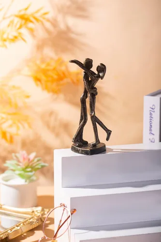Miniatura 7 de Regalo de escultura de hierro para 6º aniversario, estatua romántica de pareja para ella, decoración de metal negro hecha a mano, boda, San