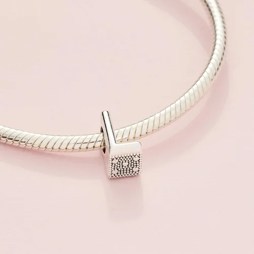 Miniatura 4 de Colgante de plata de ley 925 con letra PANDORA