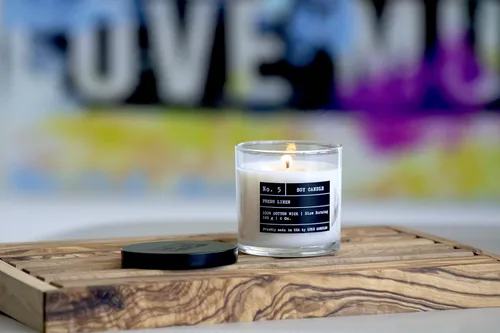 Miniatura 3 de Lulu Candles Sexy Man Vela perfumada de lujo en tarro de soja Vertida a mano en los Estados Unidos Altamente perfumada y duradera