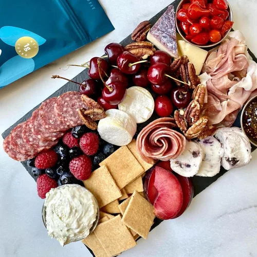Miniatura 7 de Real Phat Foods - Galletas de harina de almendras Cheddar - Bocadillo keto bajo en carbohidratos y sin gluten - Paquete de 3 (Cheddar)
