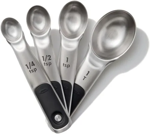 Miniatura 7 de OXO Good Grips - Vasos medidores de acero inoxidable con broches magnéticos (4 unidades)