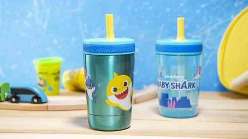 Miniatura 13 de Zak Designs Baby Shark Kelso - Juego de vasos con tapa de rosca a prueba de fugas con pajilla, paquete para niños, incluye vasos de plástico y acero