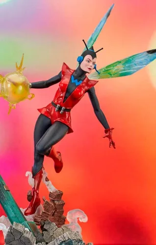 Miniatura 2 de Diamond Select Toys Marvel Gallery: estatua de PVC de avispa, multicolor, 13 pulgadas