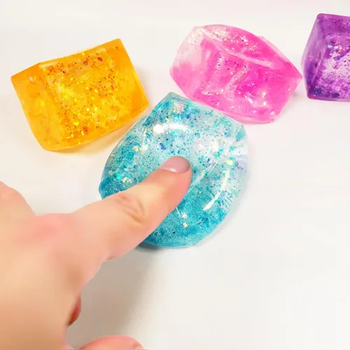 Miniatura 5 de 4 piezas de cubitos de hielo con purpurina - Juguetes sensoriales coloridos para adultos y niños, divertida bola para apretar para aliviar