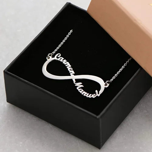 Miniatura 5 de MYKA - Collar con dije de infinito personalizado con nombre para parejas joyería de amor eterno con 1 o 2 nombres plata de ley chapado en oro