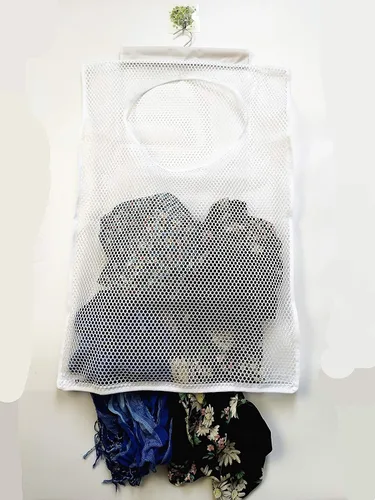 Miniatura 7 de Bolsa de malla para colgar en la puerta, cesta pequeña de lavandería para ahorrar espacio, cesta de ropa sucia con colgador de metal giratorio