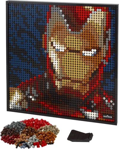 Miniatura 5 de LEGO Art Marvel Studios Iron Man 31199 Kit de construcción para adultos; un juego creativo de arte de pared con Iron Man que es un regalo