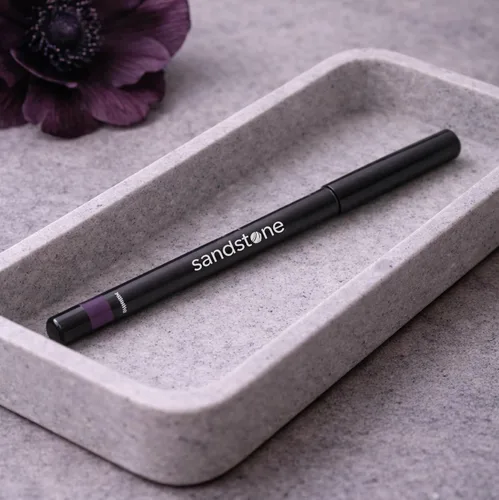 Miniatura 7 de Sandstone Scandinavia Lápiz delineador de ojos impermeable, hipoalergénico y vegano, fórmula de gel a prueba de manchas, para ojos sensibles