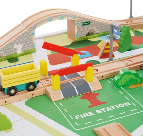 Miniatura 9 de Teamson Kids Juego de mesa de tren con 85 piezas, mesa de actividades de laboratorio de juego preescolar con trenes de madera, coches, ferrocarril