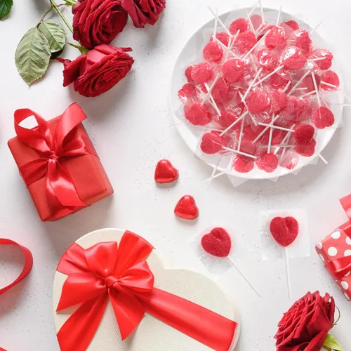 Miniatura 6 de Yumzo Paletas en forma de corazón, paquete de 2 libras de caramelos para el día del padre envueltos individualmente, chupones a granel ideales