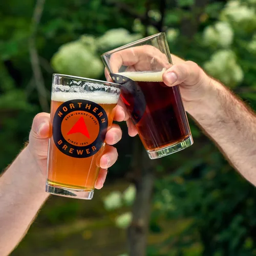 Miniatura 9 de Northern Brewer - Elabora. Comparte. Disfruta. Set de inicio para elaboración de cerveza casera, equipo y receta para lotes de 5 galones