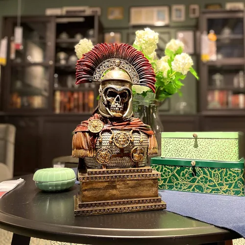 Miniatura 9 de LOOYAR - Estatua de resina de centurión romano muertos vivientes para decoración de escritorio de oficina en casa Undead Roman centurion design