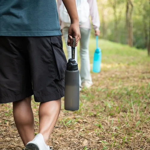 Miniatura 6 de TakeToday Botellas de agua plegables de 32 onzas, botella de agua plegable de viaje, sin BPA, botella de agua de silicona a prueba de fugas