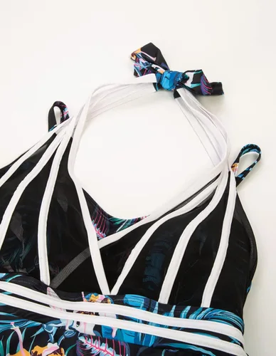 Miniatura 3 de Traje de baño Halter para mujer de dos piezas con pantalones cortos