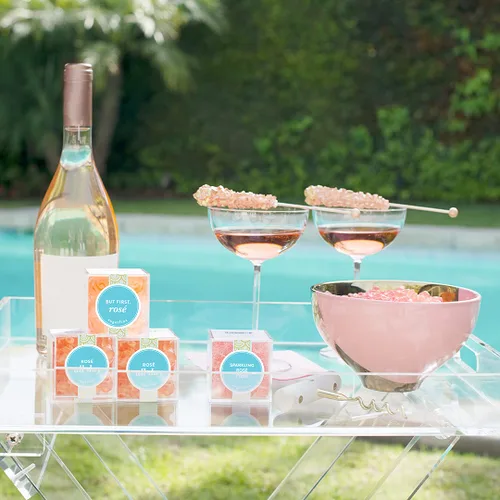 Miniatura 5 de Sugarfina Rose All Day Bears - Gomitas de oso pequeño cubo de caramelo, 3.8 onzas, 1 unidad