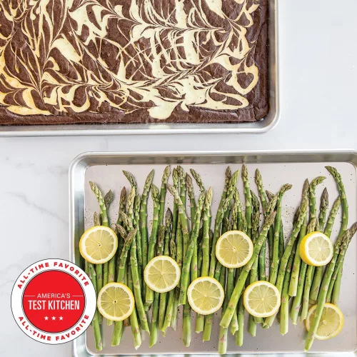 Miniatura 2 de Nordic Ware Naturals - Juego de bandejas para hornear de media hoja - Bandejas para hornear de aluminio de calidad comercial fabricadas en EE. UU.