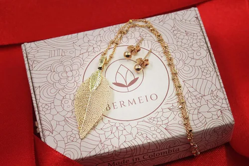 Miniatura 43 de Joyas de hoja de oro rosa y plata para mujer. Pendientes de hoja natural y collares circulares colgantes. Elegantes conjuntos de joyas colgantes.
