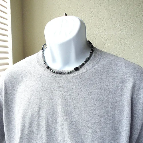 Miniatura 22 de Mami's Gem Studio Collar de estilo tribal para hombre, cuentas con hueso tallado, ónix negro y piedras preciosas, hecho a mano en Estados Unidos