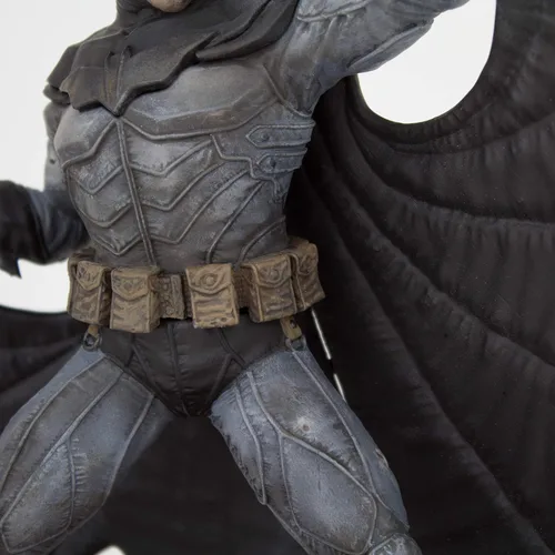 Miniatura 6 de San Diego Comic-Con 2019 DC Heroes Batman Damned: Batman Statue