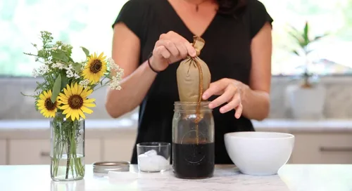Miniatura 4 de CoffeeSock 'The Original' - Filtro ColdBrew reutilizable de algodón orgánico, hecho para adaptarse a un recipiente Toddy® de 48 onzas (1 filtro)