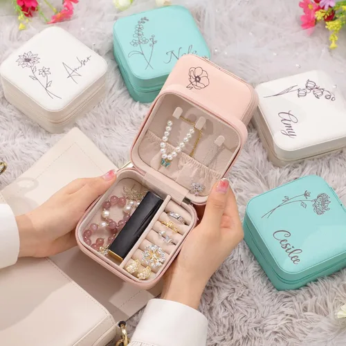 Miniatura 2 de Corissy Joyero personalizado para mujer, joyero de viaje personalizado con nombre y flor de nacimiento, joyero de cuero para anillos, aretes