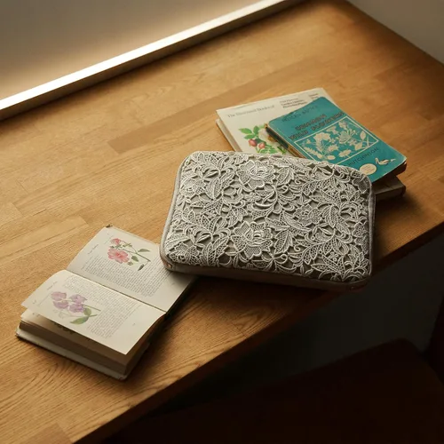 Miniatura 3 de HOBONICHI Hobonich - Bolsa grande para cajones (encaje de flores)
