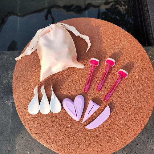 Miniatura 4 de Munyee Hua Intimate Pube - Juego de recortador de pelo para mujer con 3 formas, 3 prácticas maquinillas de afeitar, una bolsa de almacenamiento