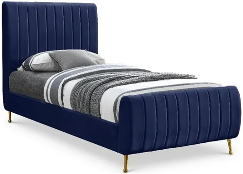 Miniatura 16 de Meridian Furniture Colección moderna Zara Cama tapizada de terciopelo contemporáneo con acolchonamiento de canal profundo y patas doradas a Crema