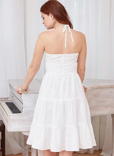 Miniatura 6 de McCall M8211B5 - Kit de patrón de costura para vestido ajustado y acampanado con variaciones de estilo, código M8211, tallas 8-10-12-14-16
