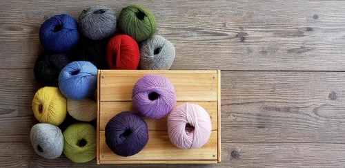 Miniatura 9 de Juego de 3 madejas de 100% lana de alpaca, peso DK, celestial, suave y perfecto para tejer y tejer a ganchillo (morado, DK)
