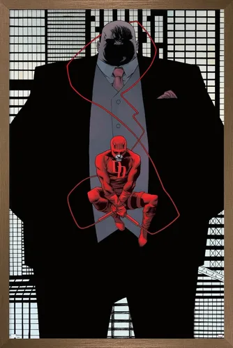 Trends International Marvel Comics Daredevil - Póster de pared Kingpin Shadow, 22.4 pulgadas de largo x 14.7 pulgadas, versión enmarcada en bronce
