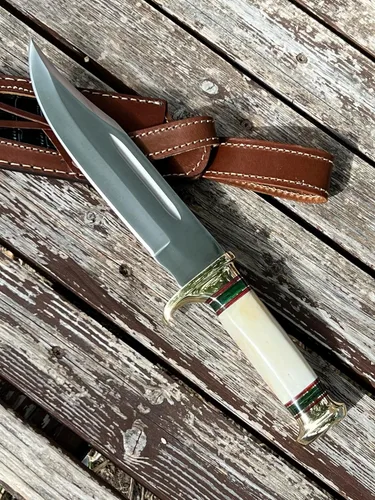 Miniatura 2 de Poshland Cuchillo de caza personalizado hecho a mano de acero D2 de 12.5 pulgadas - Mango de hueso de agarre perfecto con herraje de latón (REG-225)