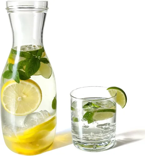 Lily's Home Jarra de agua nocturna con vaso, boquilla fácil de verter para uso sin ensuciar en dormitorio, baño o cocina, taza de uso como tapa,
