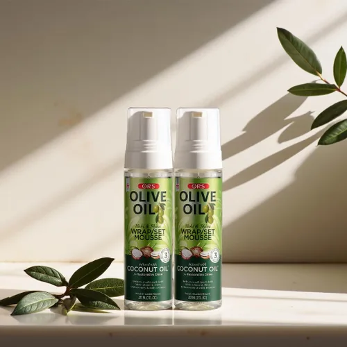 Miniatura 3 de ORS Set de envoltura de aceite de oliva Hold & Shine Mousse infundida con aceite de coco para un brillo reparador, 7 onzas