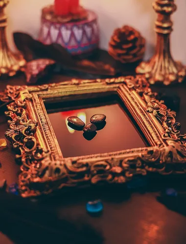 Miniatura 6 de Espejo rascador negro – Herramientas de brujería Kit de altar suministros para adivinación – Espejo cuadrado decorativo, marco dorado oscuro, 7.1