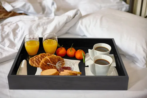 Miniatura 7 de ATZYmolin - Bandeja de madera para servir con asas, bandeja decorativa rectangular otomana para el hogar, bandeja de tocador para desayunos, cenas
