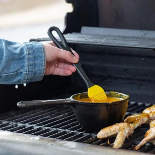 Miniatura 8 de Jim Beam JB0204 Olla de asado de hierro fundido presazonada, construcción resistente para parrilla y horno, grande, negra