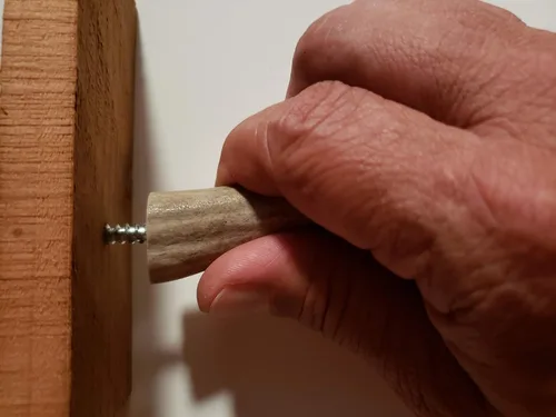 Miniatura 6 de Ganchos de pared con punta de asta real, atornillados en madera o paneles de yeso, paquete de 3