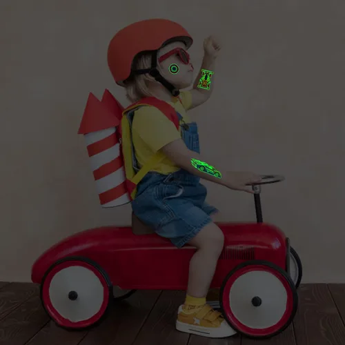Miniatura 6 de Cerlaza Tatuajes temporales luminosos para niños, 90 estilos de autos brillantes para fiestas de cumpleaños, decoraciones de recuerdos, calcomanías