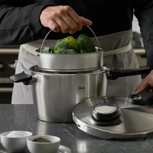 Miniatura 9 de Fissler Vitavit Premium - Olla a presión premium con inserto de vapor, 4.8 cuartos Acero inoxidable