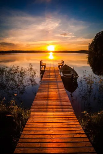 Póster Laminado de Puesta de Sol Sobre el Muelle de Pesca en el Lago Finland Foto del Parque Nacional de Montaña Naturaleza Paisaje Escenario