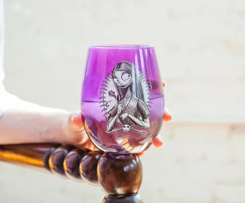 Miniatura 3 de Vaso de vino sin tallo de The Nightmare Before Christmas Sally de Disney, color morado