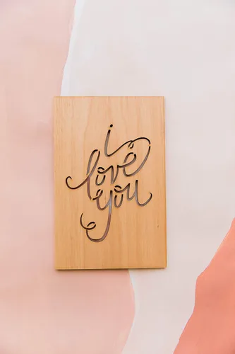 Miniatura 6 de Tarjeta de madera con texto en inglés "I Love You" (regalos personalizados, mensaje personalizado, aniversario, boda, cumpleaños, solo porque sí)