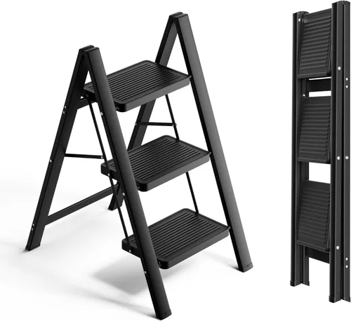 SOLADDER Escalera plegable de 3 escalones, taburete pequeño para adultos, escalera de hierro antideslizante portátil con pedales anchos para uso