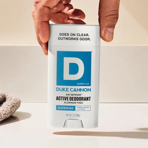 Miniatura 7 de Duke Cannon - Desodorante sin aluminio para hombres, defensa del aire, agua dulce + cítricos, 3 onzas, fórmula de larga duración, deslizamiento