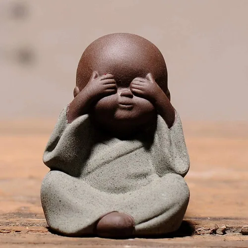 Miniatura 4 de 4 figuras de cerámica de cuatro monjes sabios, lindas mascotas de té de porcelana blanca (oído/ver/hablar/no hacer el mal) - Mini adorno zen