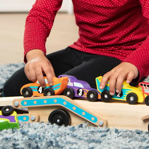 Miniatura 9 de Melissa & Doug Mega Race-Car Carrier - Tractor y remolque de madera con 6 coches de carrera únicos