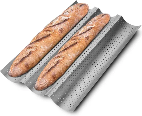 Miniatura 7 de KITESSENSU Moldes antiadherentes para baguettes para hornear pan francés, bandeja de panadería perforada para 4 baguettes, 15" x 13", plateado
