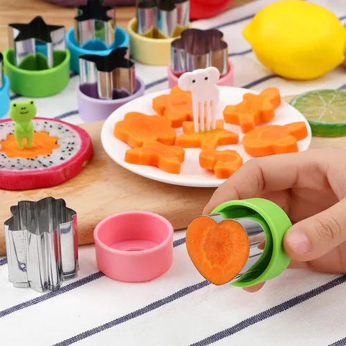 Miniatura 5 de FIRETREESILVERFLOWER Juego de cortadores de verduras de 1.5 pulgadas, 12 piezas de mini cortadores de galletas, molde de pastelería para galletas