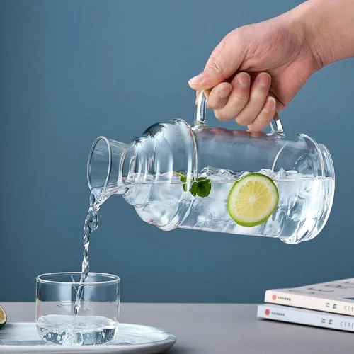 Miniatura 2 de Sizikato Jarra de agua clásica de vidrio ámbar de 36 onzas con vaso de cristal.